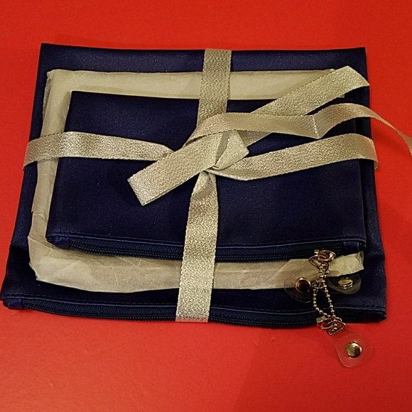 NWOT THREE DIFF SIZES COSMETIC POUCH - Picture 1 of 2